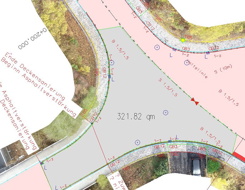 Foto der Asphaltflächenberechnung an einer Einmündung in der Günterslebener Straße von Veitshöchheim